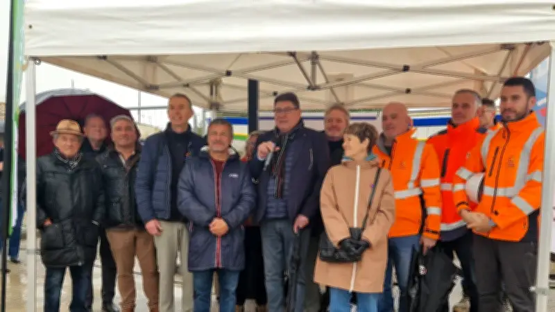 Pérols : la dernière palplanche posée pour la digue de protection du littoral