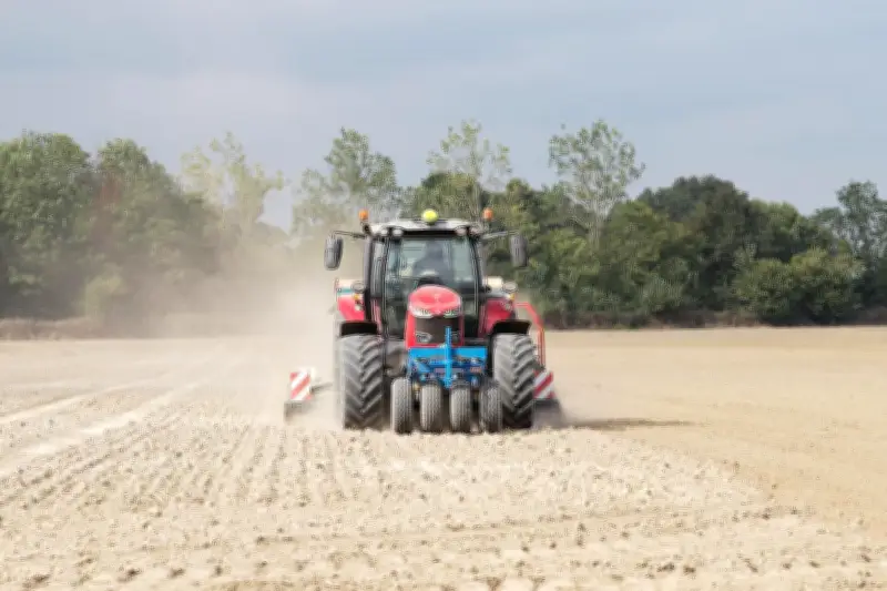 Prévention du suicide agricole : le rôle crucial des sentinelles face à la détresse psychologique