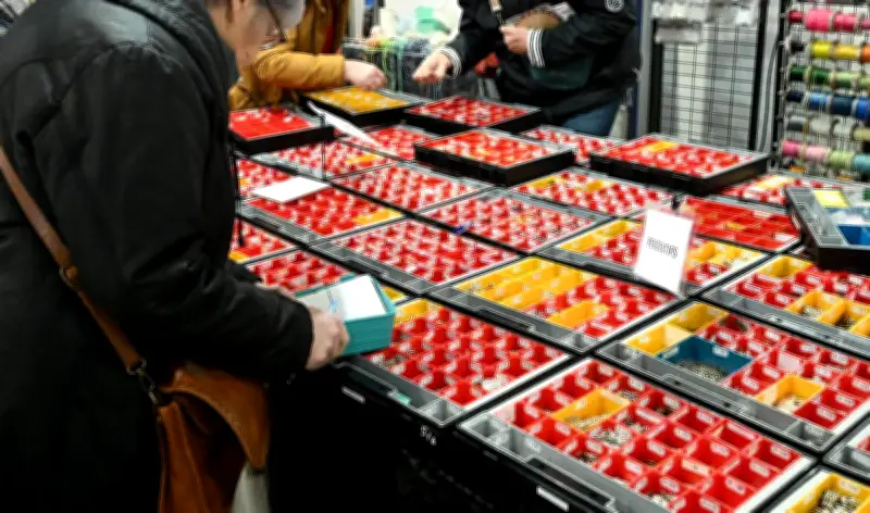 Puces de couturières à Beynac-et-Cazenac : un rendez-vous pour les passionnés de création textile
