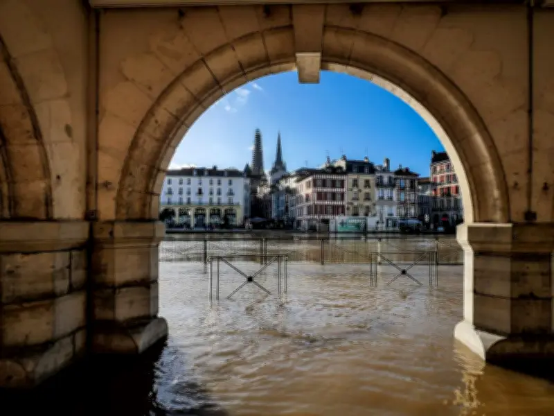 Pyrénées-Atlantiques : alerte jaune aux inondations sur 10 communes