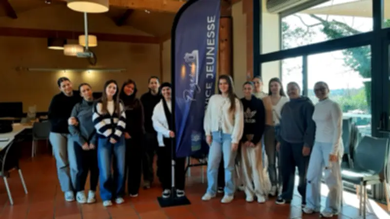 Pézenas facilite l'accès au Bafa pour les jeunes avec des sessions locales et des aides financières
