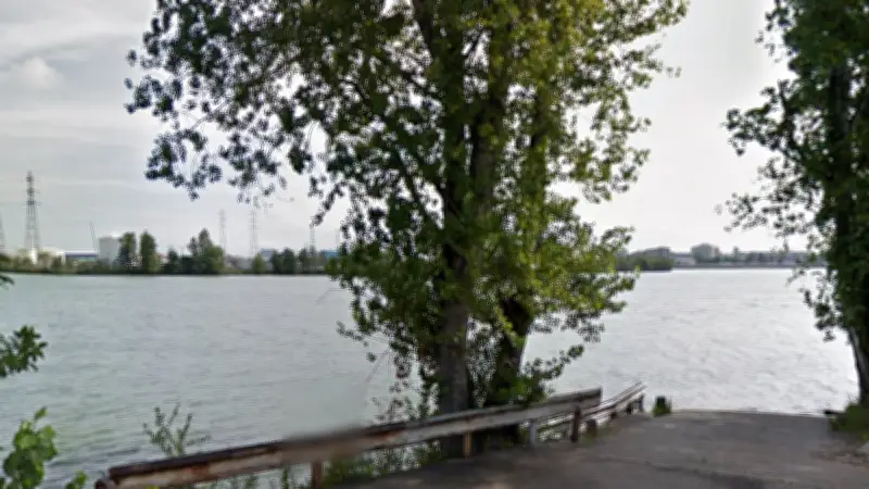 Quatre kayakistes secourus sur le Rhône à Lyon après un chavirage, une personne en urgence absolue