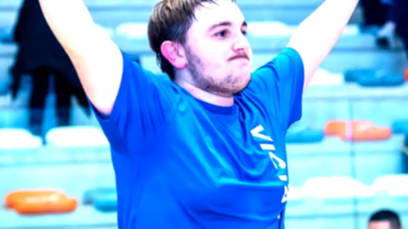 Quentin Figuière-Fabre décroche un doublé historique aux championnats d'Occitanie de tennis de table