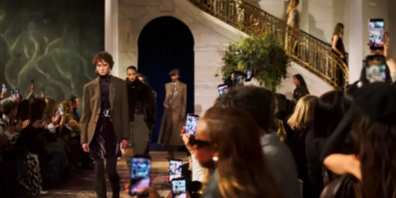 Ralph Lauren à 86 ans : un empire américain inébranlable face aux turbulences