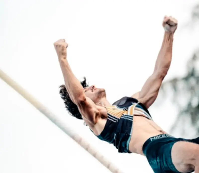 Raphaël Le Glas décroche sa première médaille senior en saut à la perche
