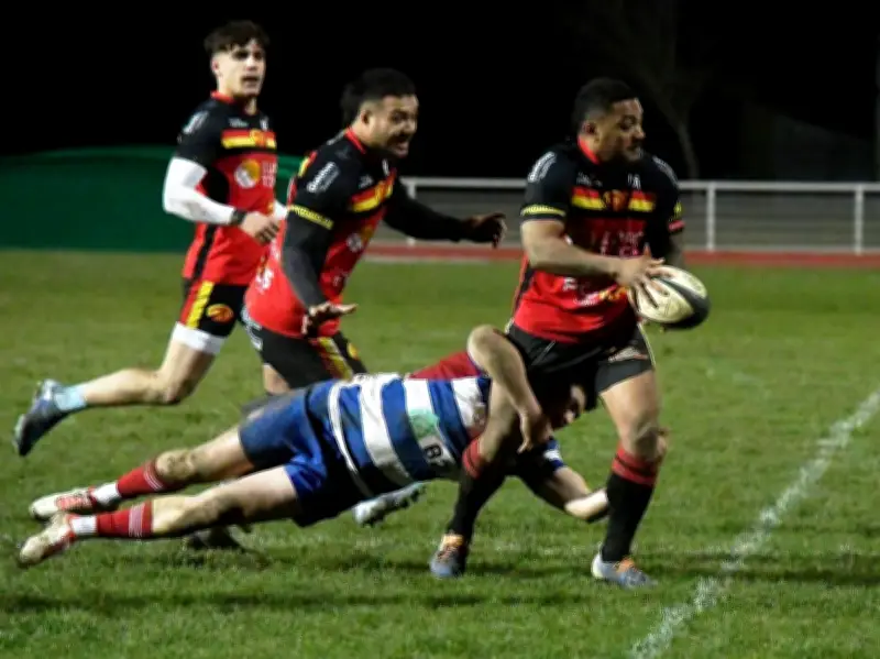 RC Villeneuve XV reçoit le RC Sablais : un défi pour l'honneur en Fédérale 2