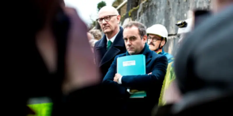 Rema­niement gouvernemental : le casse-tête de Sébastien Lecornu