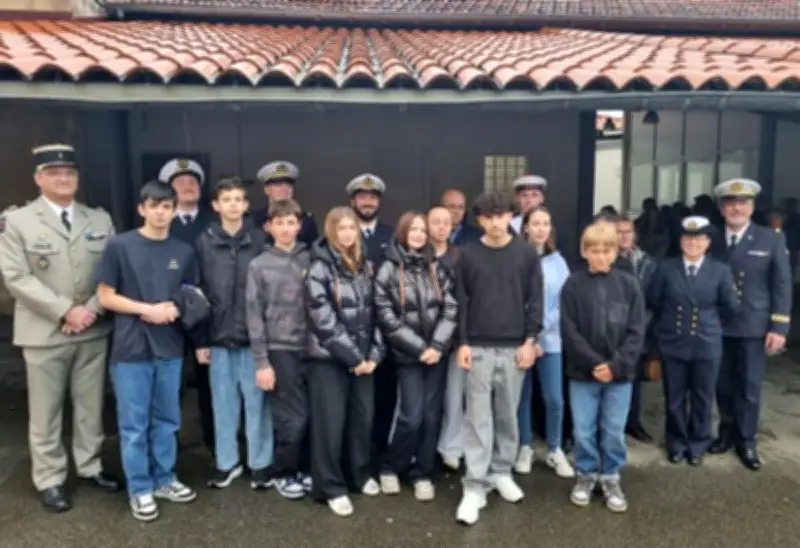 Renouvellement de la convention classe défense au collège Saint-Joseph avec l'équipage du Borda