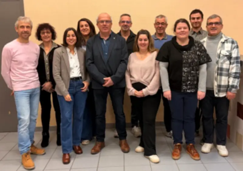 Renung : le maire sortant dévoile sa liste pour les municipales avec quatre nouveaux visages