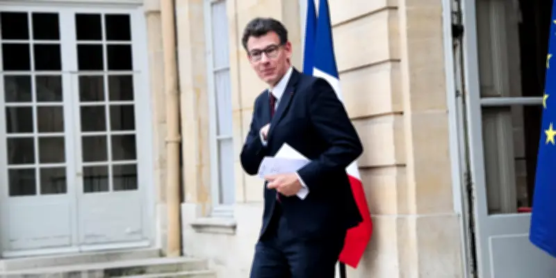 Repas à 1 euro : Baptiste annonce 20 millions pour les Crous face aux inquiétudes