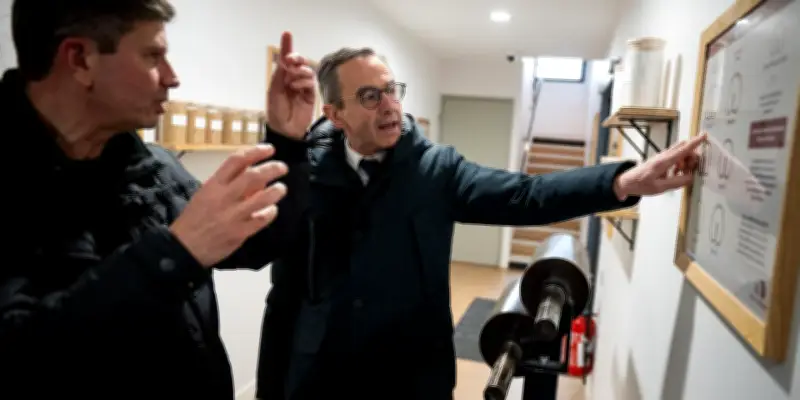 Retailleau et Wauquiez s'affrontent sur la stratégie de primaire pour 2027