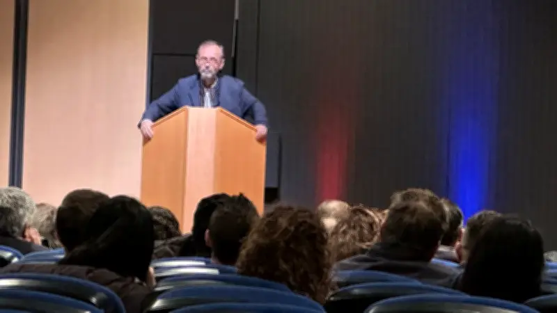 Robert Ménard exige la fin des tensions à l'OPH Béziers après le licenciement de la directrice