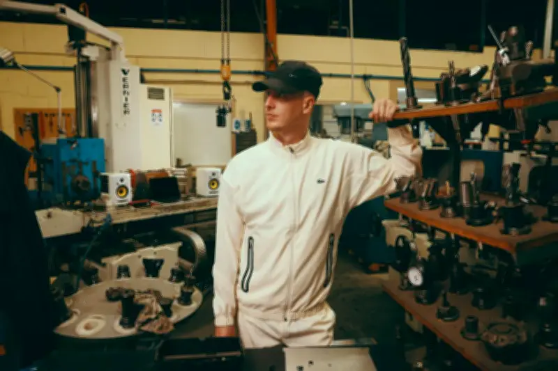 Robin Conche, ouvrier-écrivain-rappeur : l'usine comme source d'écriture et de rap