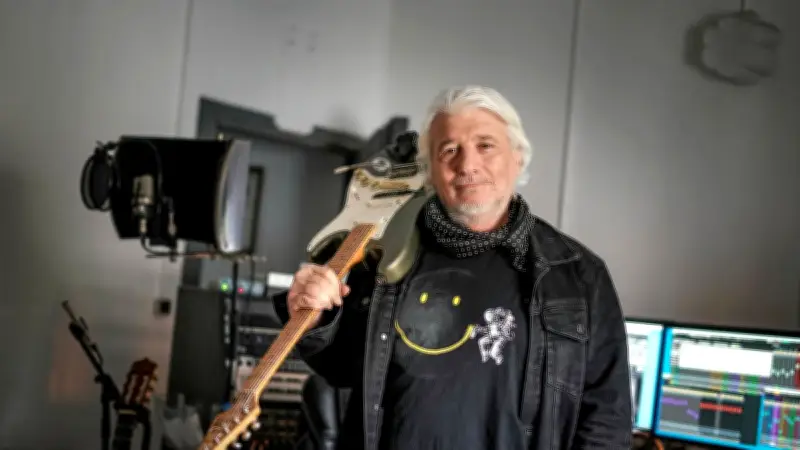 Rockumbero de Roé : un album intime entre rumba rock et souvenirs familiaux