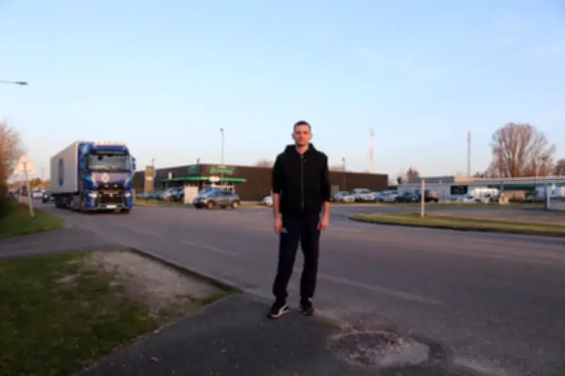 Rodéos urbains à Saint-Sulpice-et-Cameyrac : une famille à bout face aux nuisances sonores