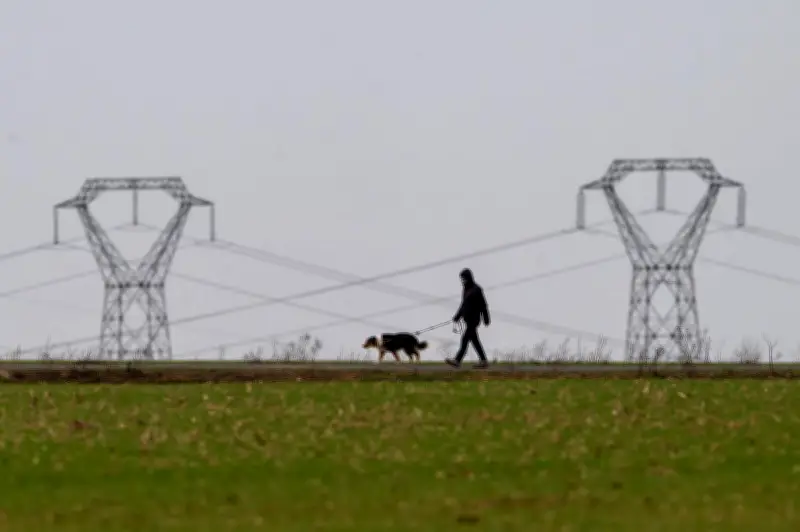 RTE alerte sur le retard de l'électrification en France malgré une production record