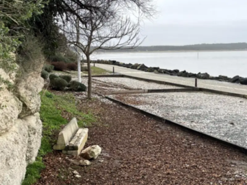 Saint-Georges-de-Didonne : pluies et tempêtes provoquent chutes de pierres sur le littoral