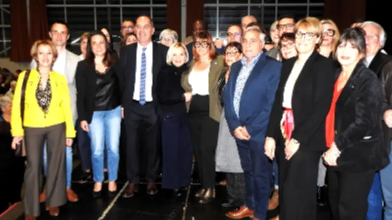 Saint-Gilles : Eddy Valadier présente sa liste "Saint-Gilles par cœur" pour un troisième mandat