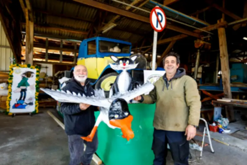 Saint-Trojan : des chars écolos et solidaires révolutionnent la Fête du mimosa