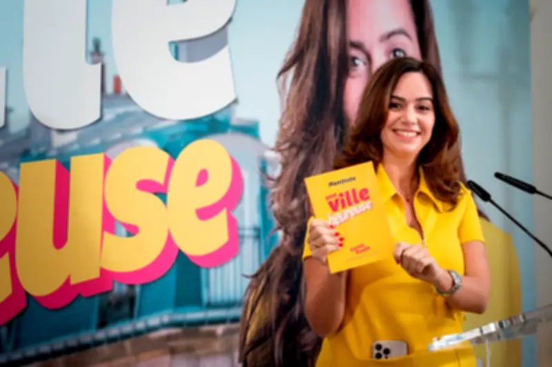 Sarah Knafo, la candidate de Reconquête qui surprend à Paris avec sa campagne « positive »