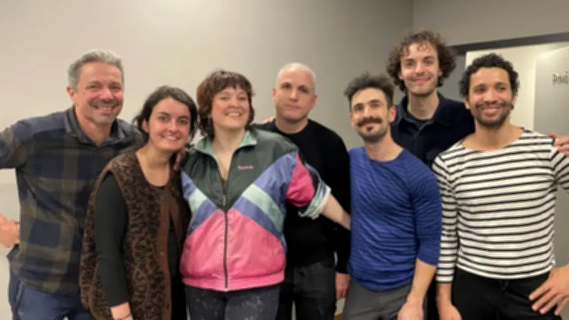 Sauveterre : Un cabaret d'improvisation interactif enthousiasme le public