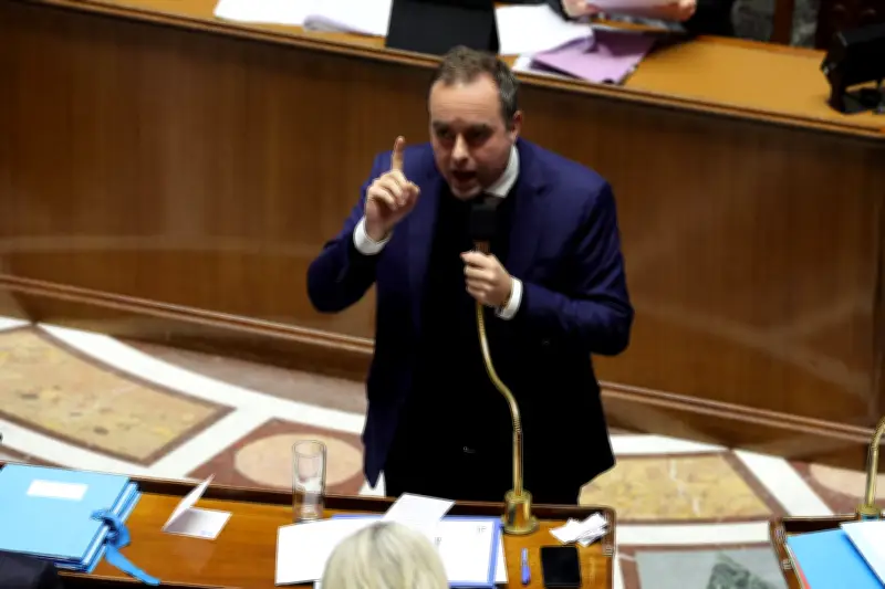 Sébastien Lecornu annonce un ajustement gouvernemental avant le 22 février