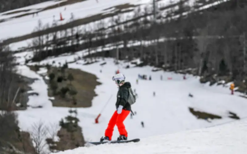 Sécurité au ski : les conseils essentiels d'un moniteur ESF avant les pistes