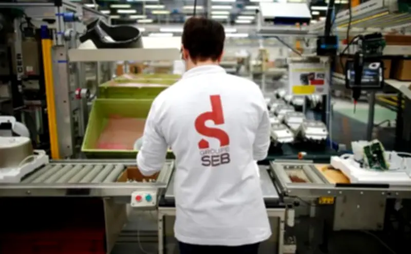 Seb annonce jusqu'à 2 100 suppressions de postes mondiales pour relancer sa croissance