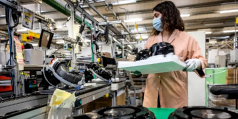 SEB annonce un plan de restructuration massif avec jusqu'à 2 100 suppressions d'emplois