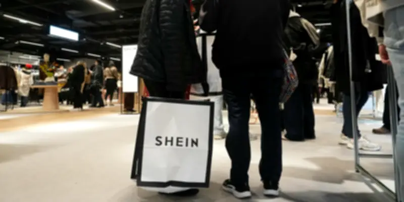 Shein déploie ses boutiques dans cinq BHV en région malgré les controverses