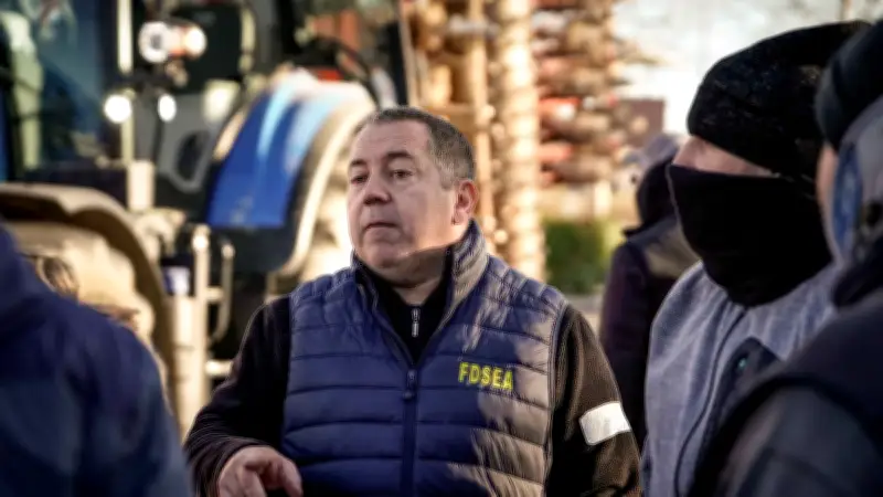 Solidarité agricole à Nîmes : vente de jus pour soutenir David Sève après son AVC