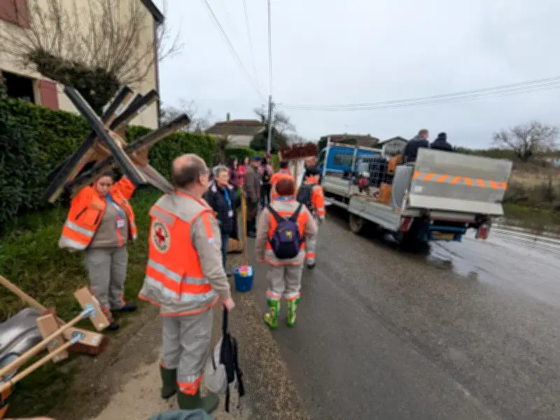 Solidarité à Coussan : plus de 40 bénévoles aident les sinistrés après la crue