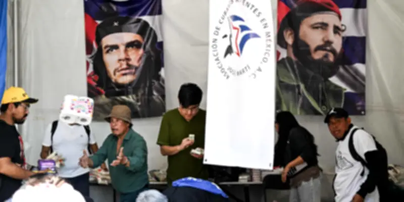 Solidarité mexicaine pour Cuba : une collecte humanitaire déborde sur le Zocalo