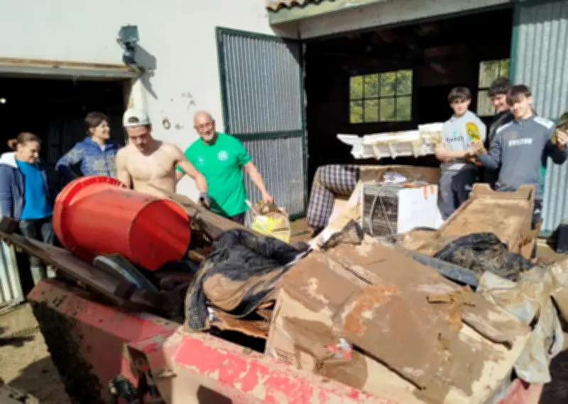 Solidarité rugbystique : des jeunes de l'Hérault aident les sinistrés des inondations en Gironde