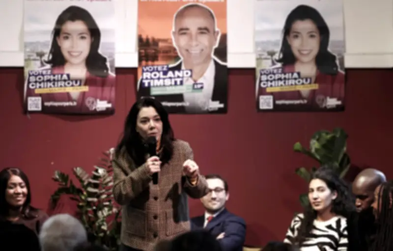 Sophia Chikirou (LFI) s'en prend violemment aux journalistes lors d'une réunion publique
