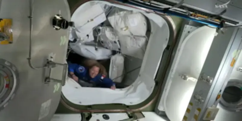 Sophie Adenot : l'exploration spatiale n'a pas de genre, mais quelle est son utilité ?