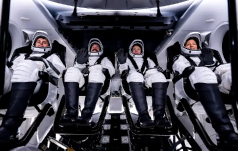 Sophie Adenot rejoint l'ISS : l'exploration spatiale, une aventure humaine limitée