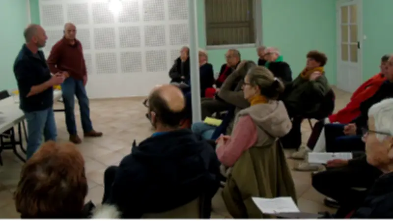 Soumont mobilisé contre le frelon asiatique : un piégeage citoyen pour sauver les abeilles