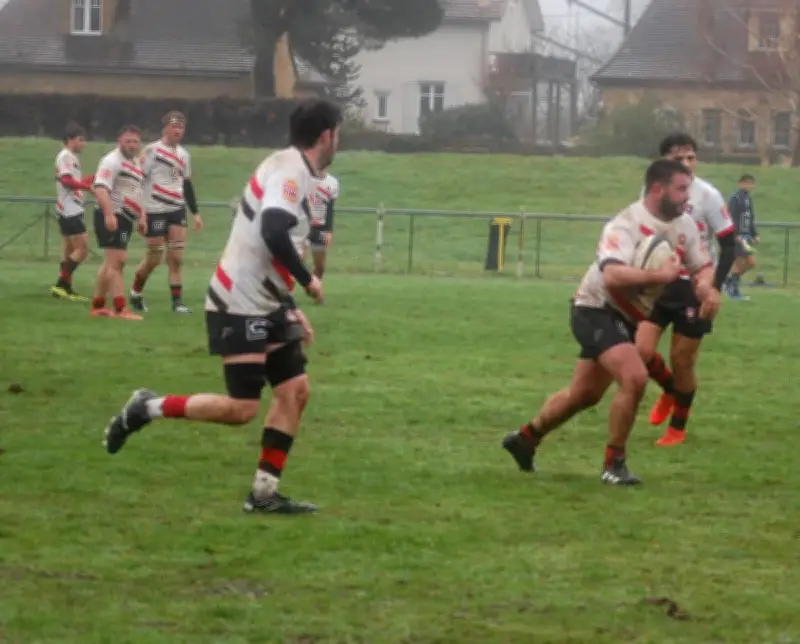 Stade Foyen en Dordogne : Un match crucial pour échapper à la zone rouge