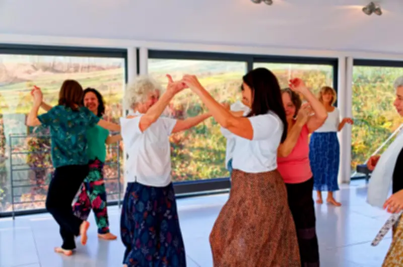 Stage de danse Mahorikatan au Bois-Plage-en-Ré : une pratique accessible pour évacuer le stress