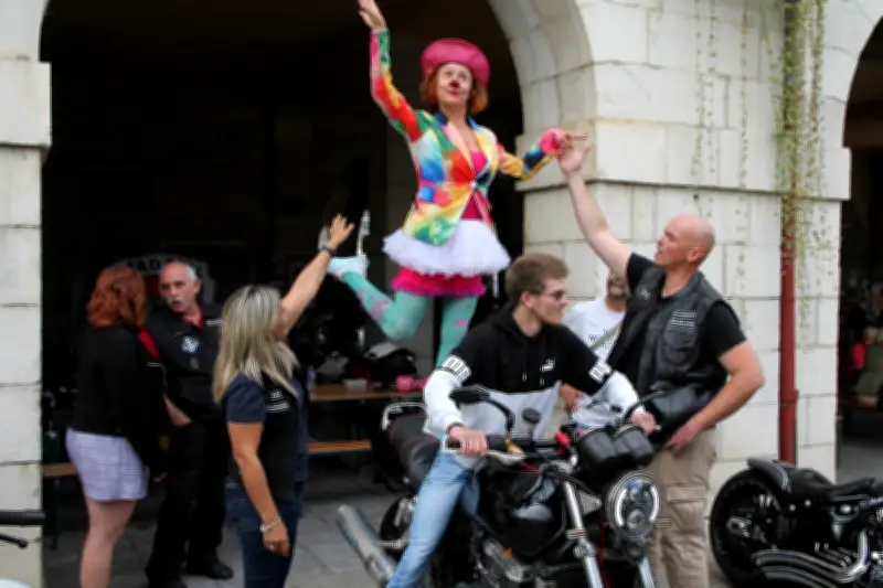 Stages de clown à Monein : réveiller l'artiste intérieur avec Héloïse Tournesol