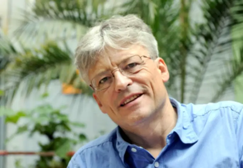 Stéphane Beaud : un regard sociologique perçant sur l'actualité sportive contemporaine