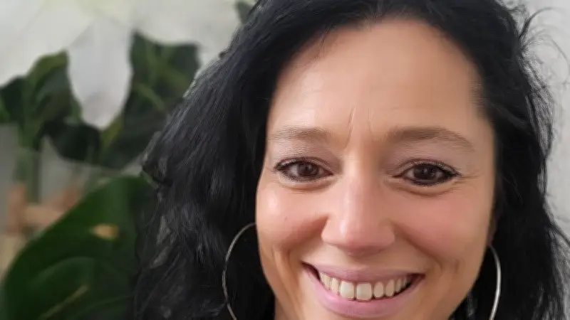 Stéphanie Frampier candidate à la mairie de Coulobres avec la liste Avançons ensemble