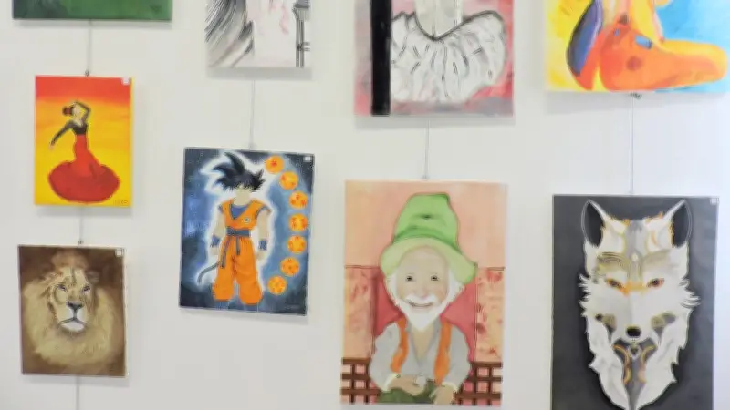 Sylviane Montalva expose ses œuvres éclectiques à la bibliothèque de Mudaison