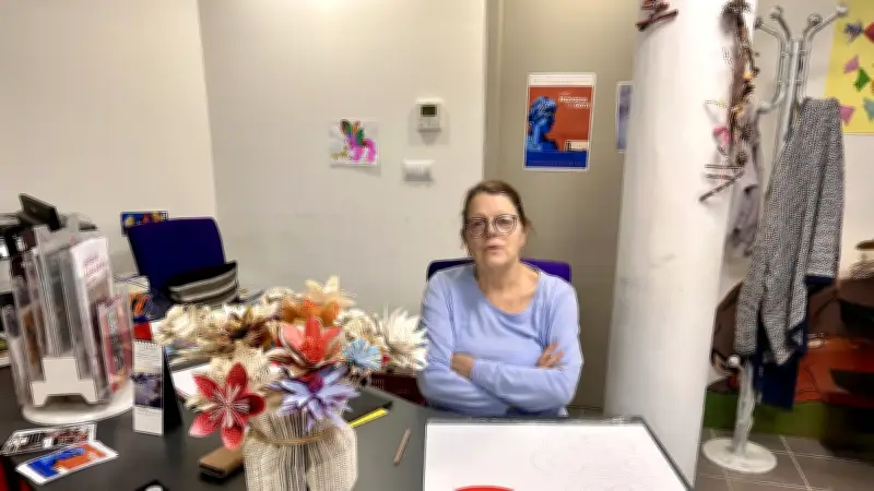 Sylvie Gignon expose les créations pliage de ses ateliers à la bibliothèque Daniel-Viala