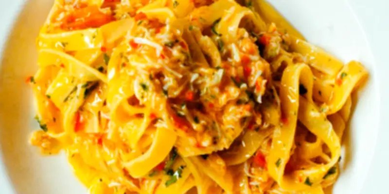 Tagliatelles au Crabe de Jesse Jenkins : Une Recette Inspirée du Paradis