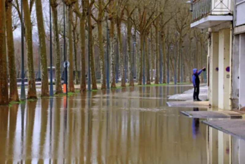 Tartas sous les eaux : plus de 100 foyers sans électricité après la tempête Nils
