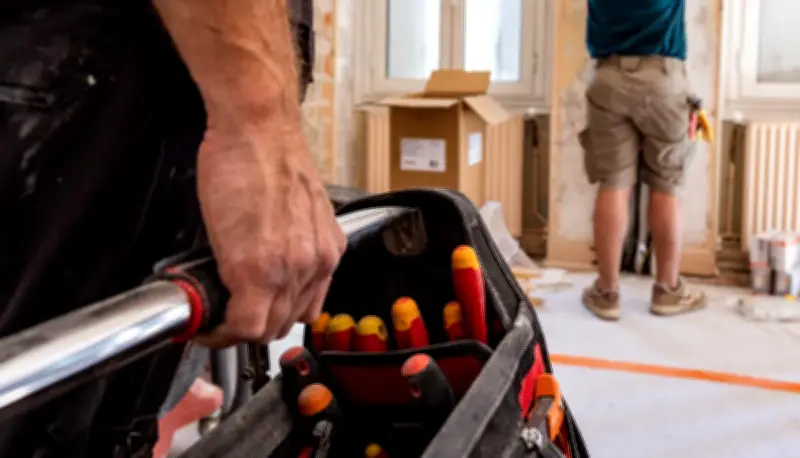 Tempête Nils en Gironde : des communes du Médoc alertent sur des arnaques d'artisans frauduleux