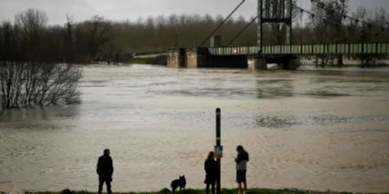 Tempête Nils : la Garonne en alerte rouge aux crues jusqu'à lundi, des records historiques