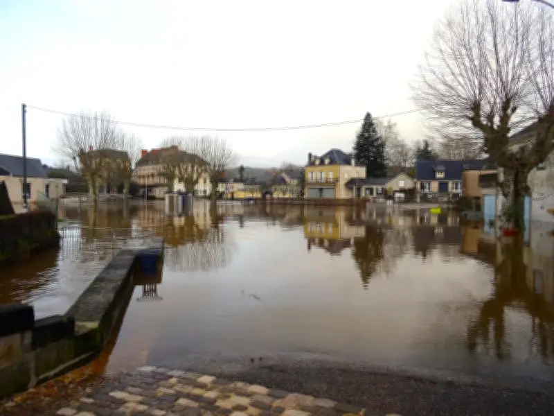 Terrasson-Lavilledieu recense les dégâts après les crues de la Vézère
